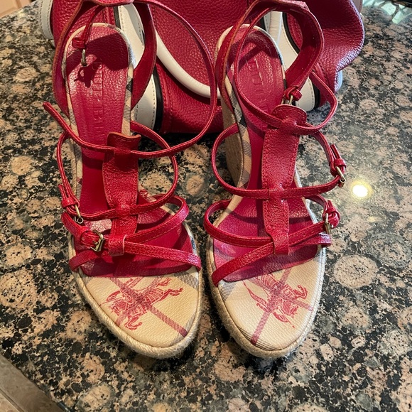 Burberry wedges - Picture 1 of 7